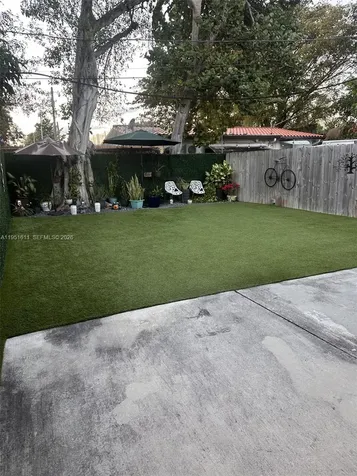 4485 SW 7th Street Miami FL 33134