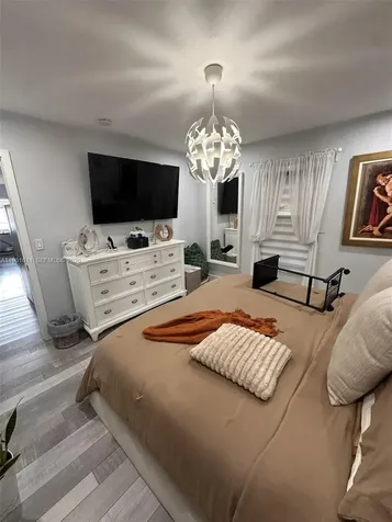 4485 SW 7th Street Miami FL 33134