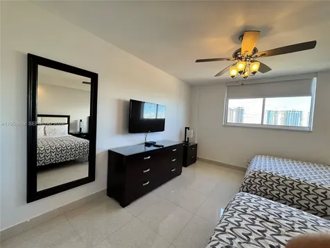 19370 Collins Avenue Sunny Isles Beach FL 33160