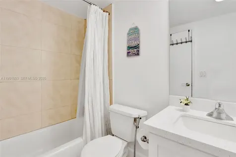 7501 E Treasure Drive North Bay Village FL 33141
