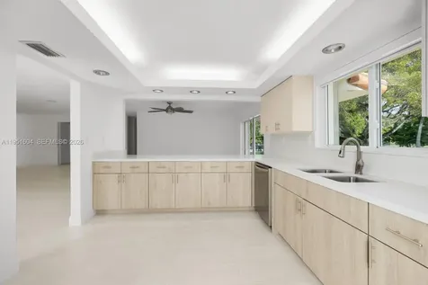 2045 SW 125th Court Miami FL 33175