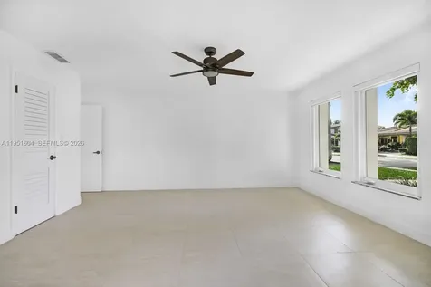 2045 SW 125th Court Miami FL 33175