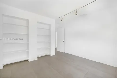 2045 SW 125th Court Miami FL 33175