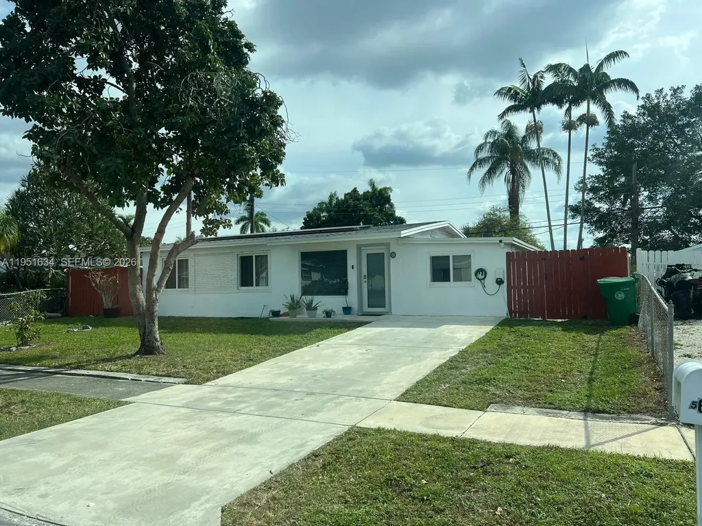 5620 SW 38th Street Davie FL 33314
