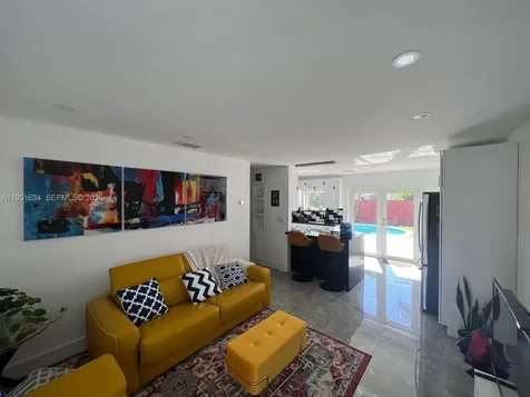 5620 SW 38th Street Davie FL 33314