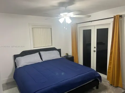 5620 SW 38th Street Davie FL 33314