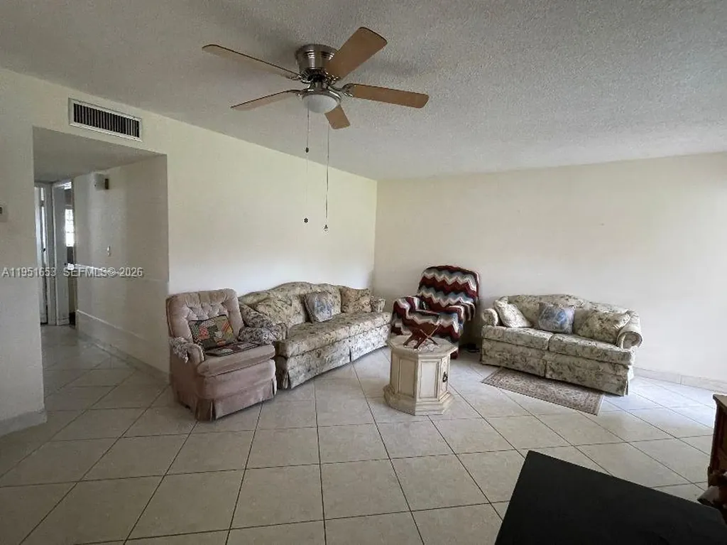 5300 Washington Street Hollywood FL 33021