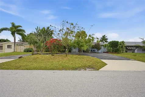 424 SW 7th Avenue Boynton Beach FL 33435