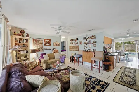 424 SW 7th Avenue Boynton Beach FL 33435