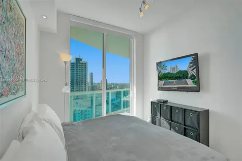 2711 S Ocean Drive Hollywood FL 33019