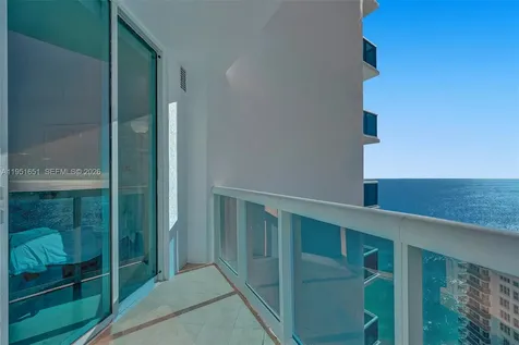 2711 S Ocean Drive Hollywood FL 33019