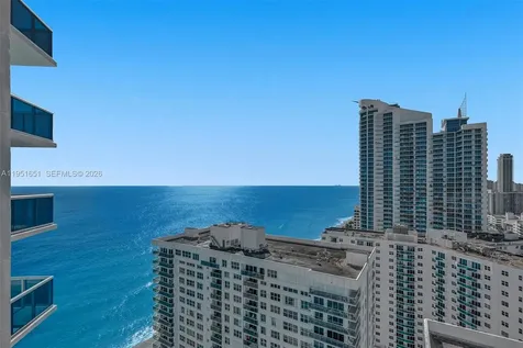 2711 S Ocean Drive Hollywood FL 33019