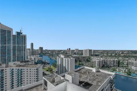 2711 S Ocean Drive Hollywood FL 33019