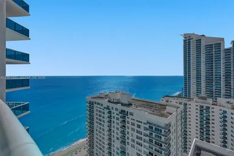 2711 S Ocean Drive Hollywood FL 33019