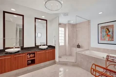2711 S Ocean Drive Hollywood FL 33019