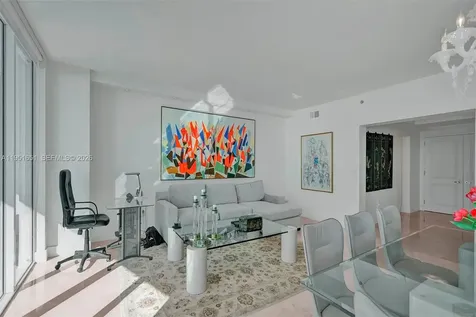 2711 S Ocean Drive Hollywood FL 33019