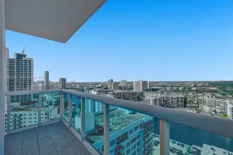 2711 S Ocean Drive Hollywood FL 33019