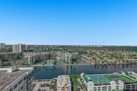 2711 S Ocean Drive Hollywood FL 33019