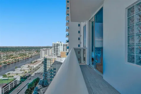 2711 S Ocean Drive Hollywood FL 33019
