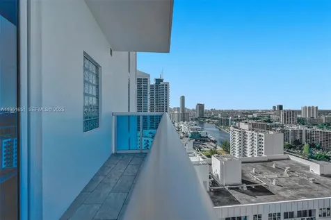 2711 S Ocean Drive Hollywood FL 33019