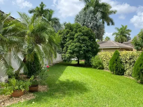 1905 Harbor View Circle Weston FL 33327