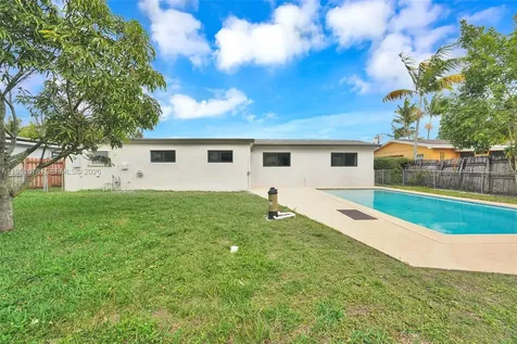 1830 NW 190th Terrace Miami Gardens FL 33056
