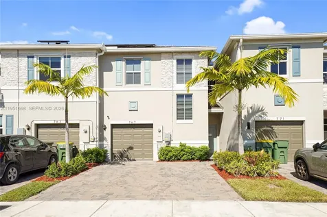 767 SE 18th Street Homestead FL 33034