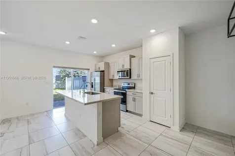 767 SE 18th Street Homestead FL 33034