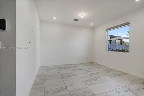767 SE 18th Street Homestead FL 33034