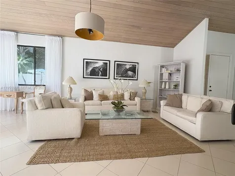 2538 Windsor Way Court Wellington FL 33414