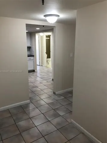 20840 San Simeon Way Miami FL 33179