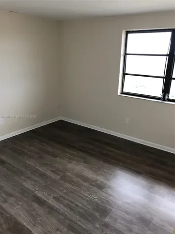 20840 San Simeon Way Miami FL 33179