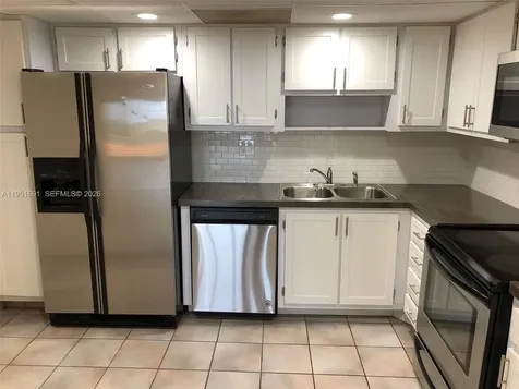 20840 San Simeon Way Miami FL 33179