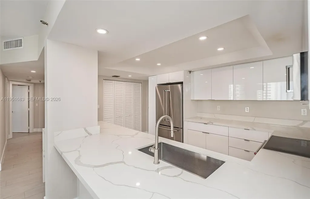 520 Brickell Key Drive Miami FL 33131
