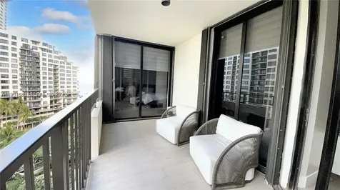 520 Brickell Key Drive Miami FL 33131
