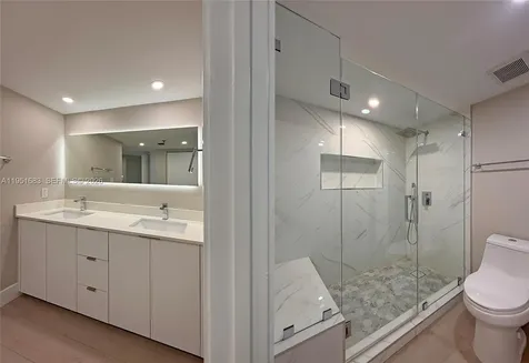 520 Brickell Key Drive Miami FL 33131