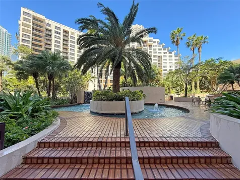 520 Brickell Key Drive Miami FL 33131