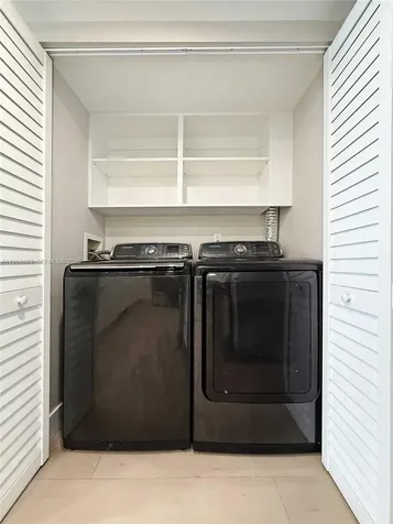 520 Brickell Key Drive Miami FL 33131