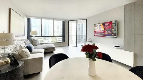 520 Brickell Key Drive Miami FL 33131