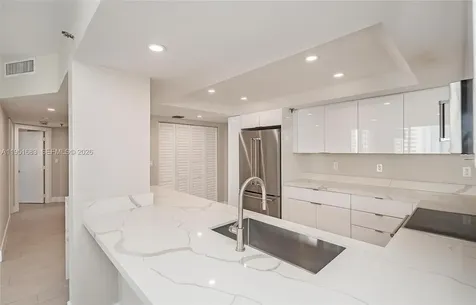 520 Brickell Key Drive Miami FL 33131