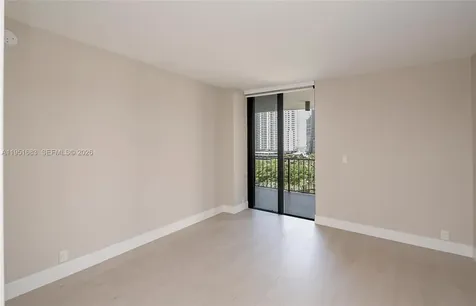 520 Brickell Key Drive Miami FL 33131
