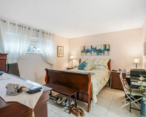 3531 Inverrary Drive Lauderhill FL 33319