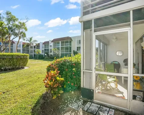 3531 Inverrary Drive Lauderhill FL 33319