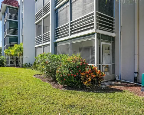 3531 Inverrary Drive Lauderhill FL 33319