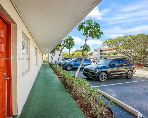 3531 Inverrary Drive Lauderhill FL 33319