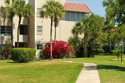 3531 Inverrary Drive Lauderhill FL 33319