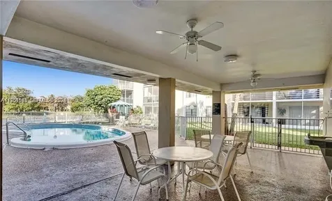 3531 Inverrary Drive Lauderhill FL 33319