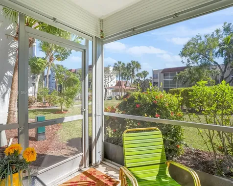 3531 Inverrary Drive Lauderhill FL 33319