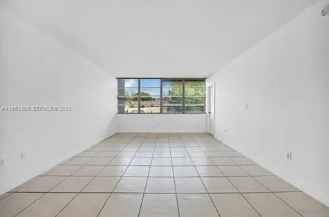 2175 NE 170th Street North Miami Beach FL 33162
