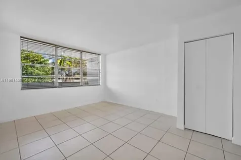 2175 NE 170th Street North Miami Beach FL 33162